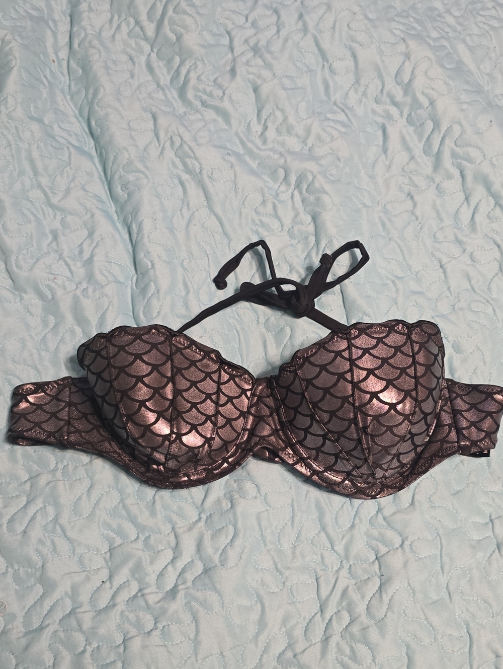 Hot Topic Metallic Mermaid-Scale Halter Bra Top - Shimmery Silver And Black